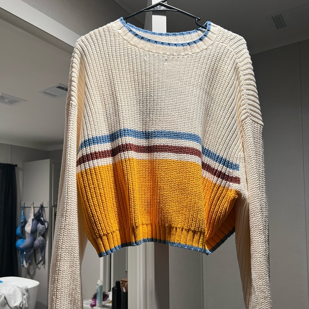 American Eagle sweater
